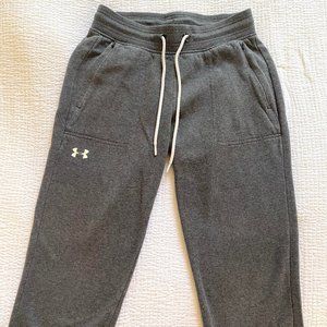 Gray Under Armour Sweatpants (Size S)